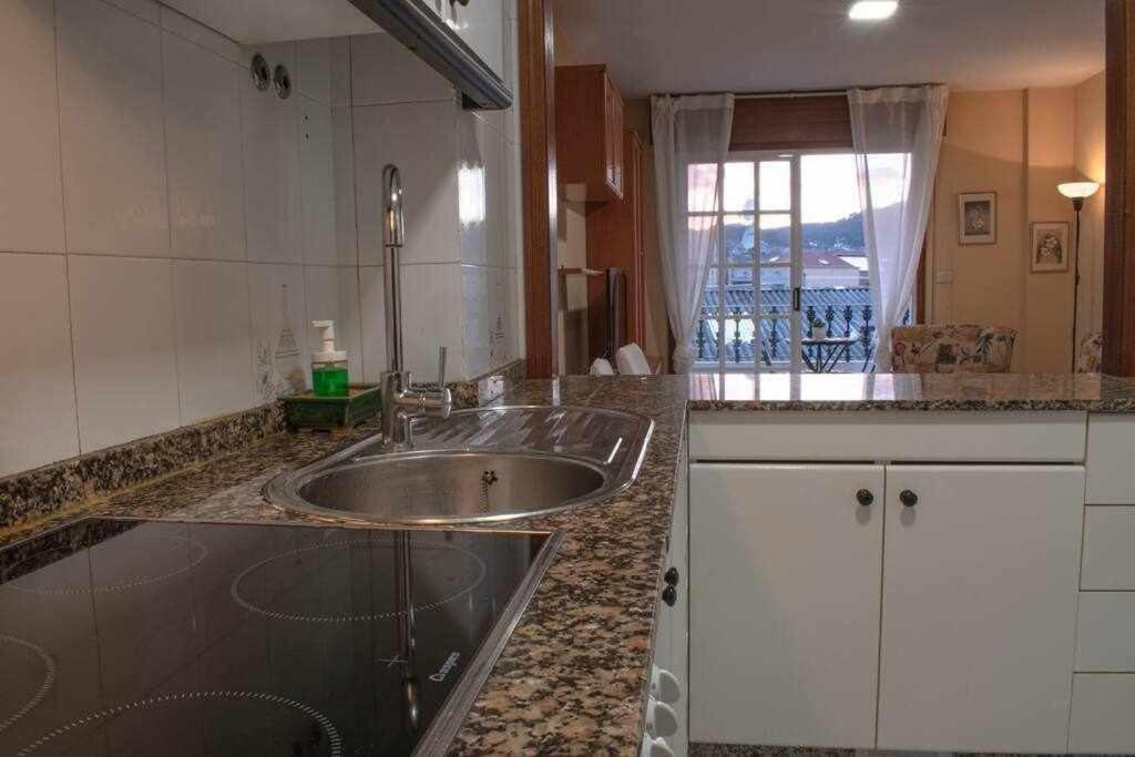 Ferienwohnung Apartamento Rodeira Vistas A La Ria Cangas Exterior foto